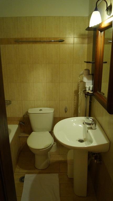 Xenonas Arxontiko Apartman Káto Loutrákion Szoba fotó