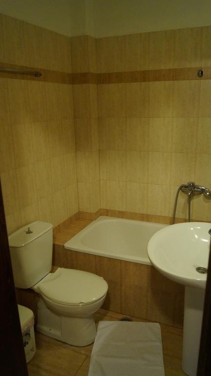 Xenonas Arxontiko Apartman Káto Loutrákion Szoba fotó