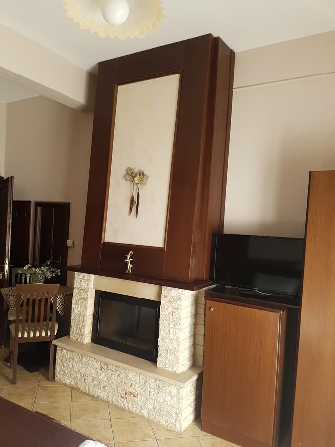 Xenonas Arxontiko Apartman Káto Loutrákion Kültér fotó